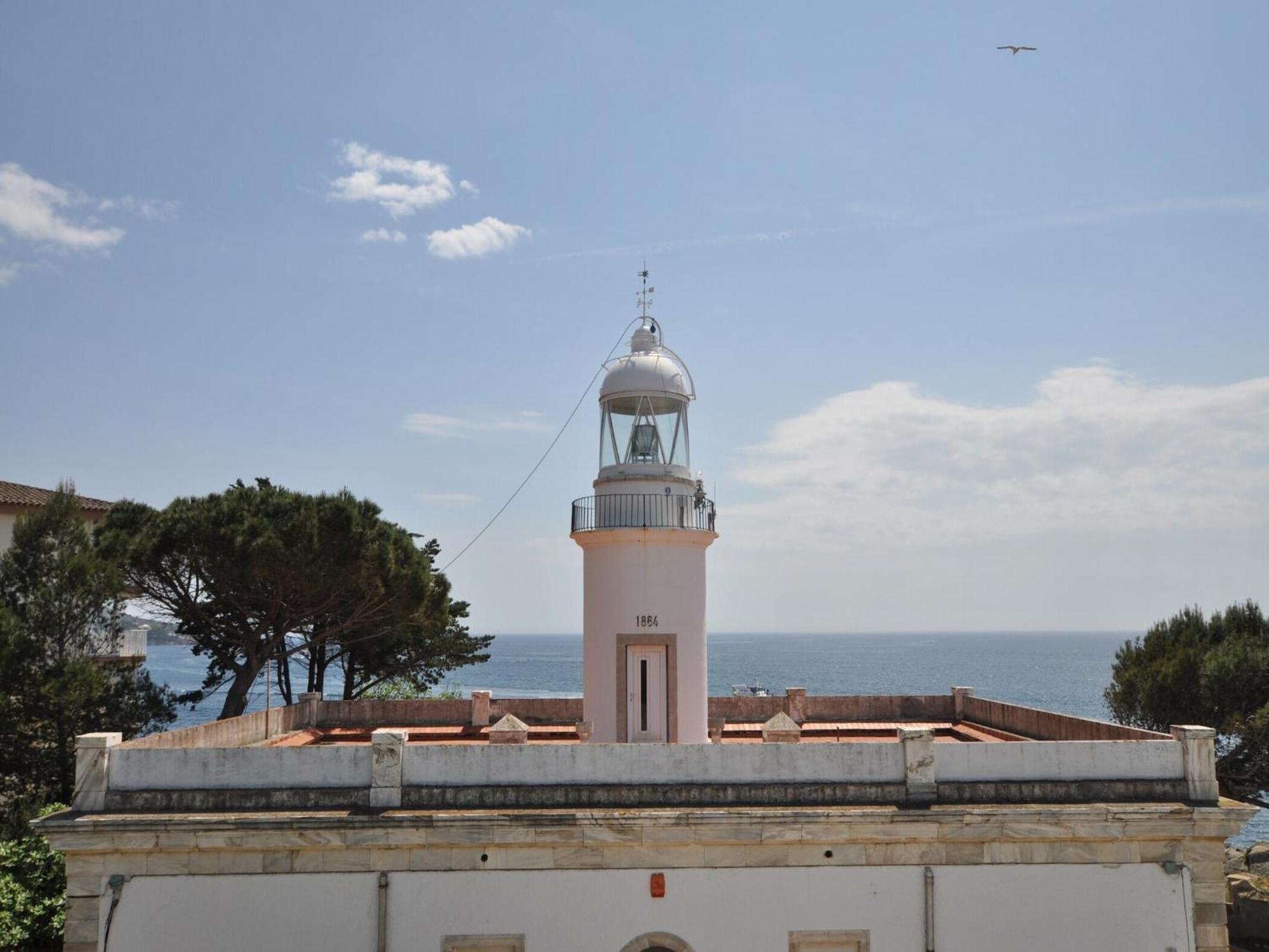 Apartment In Costa Brava With Balcony *